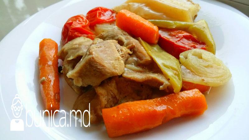 Carne pe pat de legume